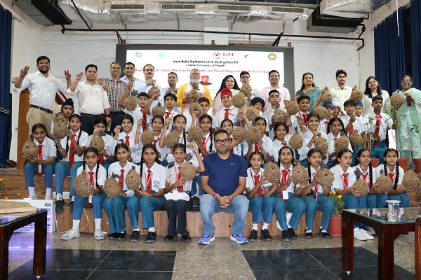CU Punjab Empowers Students with Bird Nest Making Workshop to Promote Environmental Conservation